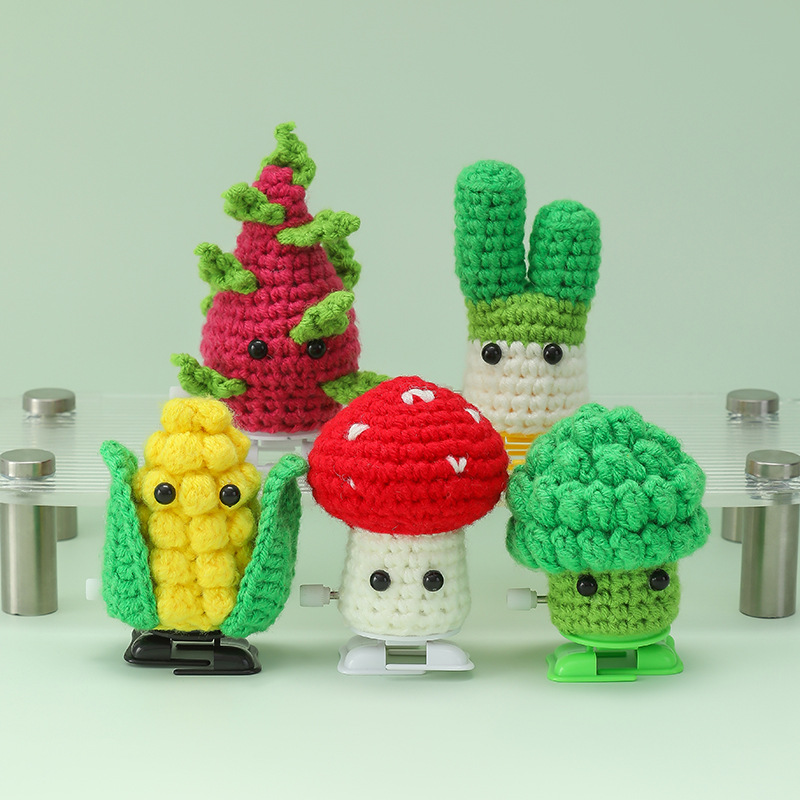 "Walking" Vegetables 5Pcs Crochet Kit