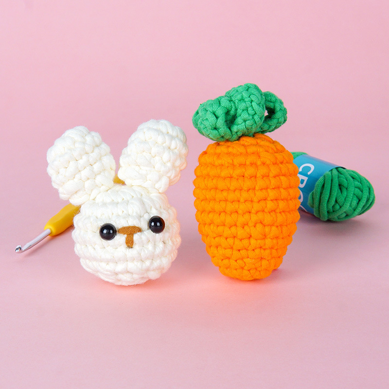 Cozy Bunny & Carrot (2Pcs) Crochet Kit